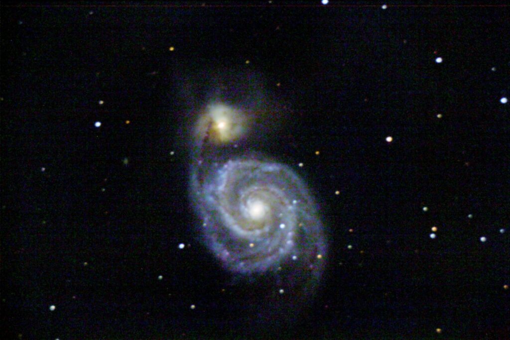 M51, Galaxie Tourbillon, 41 poses de 60 sec, 800 iso, 3048 mm, F10
