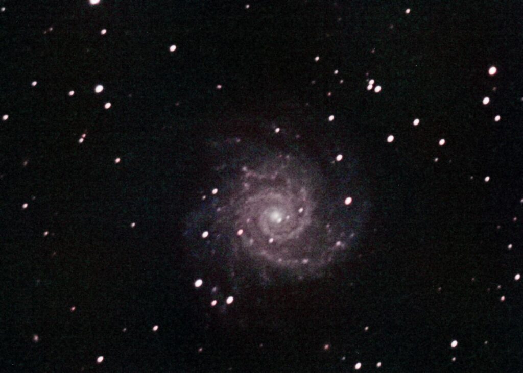 Galaxie M74, 43 poses de 60 secondes

